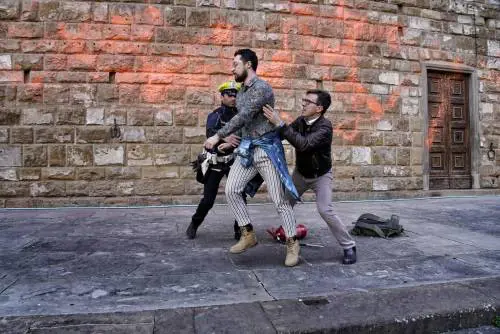 Il governo prepara la guerra agli eco-vandali: "Rischiano fino a 3 anni di carcere"