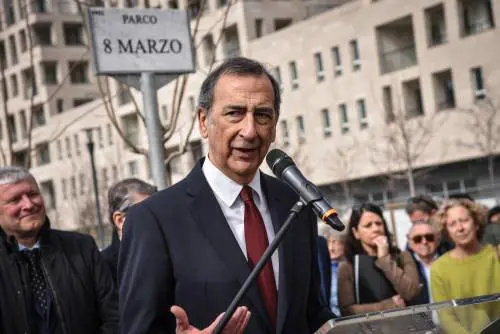 Diritti gay, Sala contro Meloni (ma non si fida della Schlein)