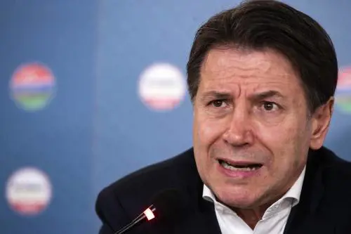 Conte ora aizza la folla: "Tutti in piazza contro il governo"