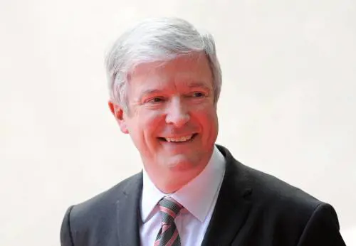 Imparzialità, social e pubblico: il giornalismo secondo l'ex Bbc Tony Hall