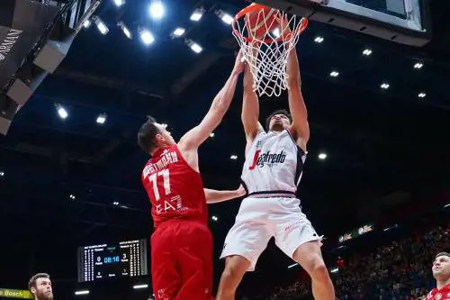 Urlo Bologna: sorpasso in casa Armani