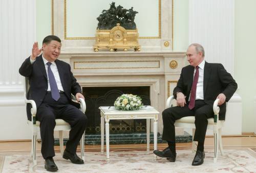 Ucraina, Putin apre al "piano Xi". Ma gli Usa: "No alla tegua"
