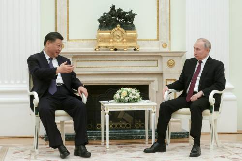 Xi da Putin, la guerra in Iraq e il summit africano a Mosca