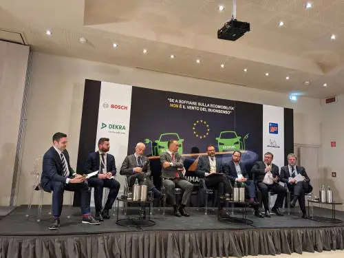 Auto, elettrico, transizione: a Milano va in scena il Forum Automotive
