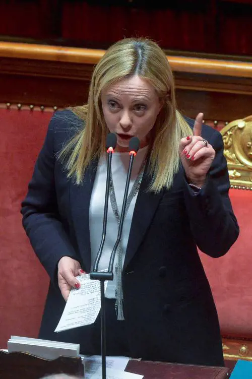 Meloni ora ha un problema, Greta teologa e Conte: quindi, oggi...