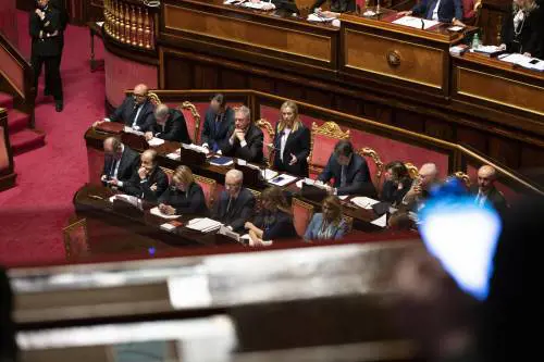 L'opposizione senza bussola: tre linee diverse sulla guerra