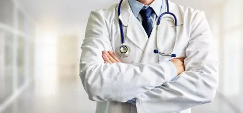 Il "Santagostino" smaschera finta endocrinologa