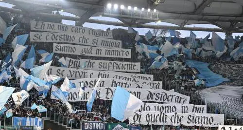 "Hitlerson" e cori antisemiti, la Lazio dispone il daspo a vita per 3 ultras