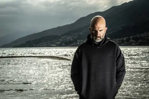 Cartella stampa (@Loris Zambelli)