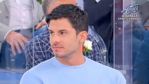 "Cinquanta ragazze al giorno". Follia per Luca Daffrè a Uomini e Donne