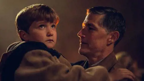 Last Light, Matthew Fox torna in un thriller ambientalistico (che funziona a metà)
