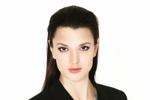 "Avvelenata con metalli pesanti". Chi è la dissidente russa Elvira Vikhareva
