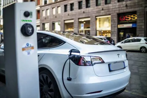Leasing sociale, la soluzione per rendere più democratica l'auto elettrica
