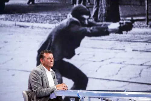 "Mio fratello, agente ucciso da Battisti. Che almeno lui sconti tutta la pena"