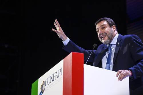 Salvini garantisce sul codice appalti: "Tempi accorciati grazie alla fiducia a sindaci e imprese"