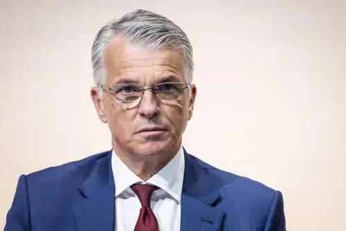 Ubs assorbirà il Credit Suisse. Addio al marchio nel 2025