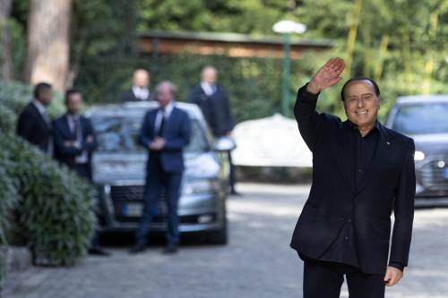 "Investimento per il futuro". Berlusconi traccia la linea del centrodestra