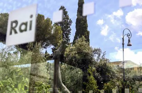 La bufala sinistra sulla Rai: "Tg rovinati dalla destra"