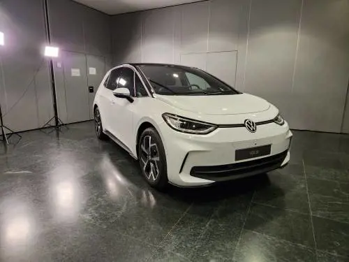 Volkswagen ID.3 restyling: migliora dove serve. Novità e prezzo 2023