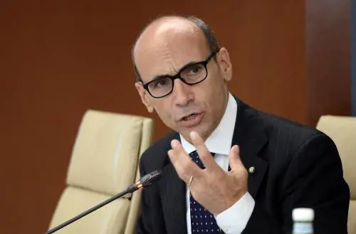 Scontro sugli appalti Lega contro l'Anac: "Presidente di parte non può continuare". Poi Busia si corregge