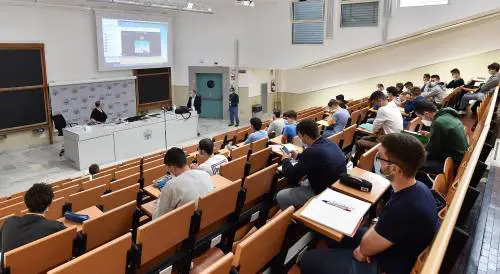 Gli universitari di destra? Prima pestati, ora puniti
