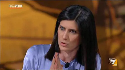 Pure la grillina Appendino difende gli eco-vandali: "Sono terrorizzati"