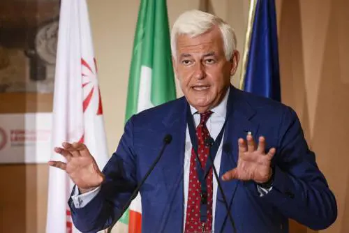 L'ex presidente di Mps Alessandro Profumo