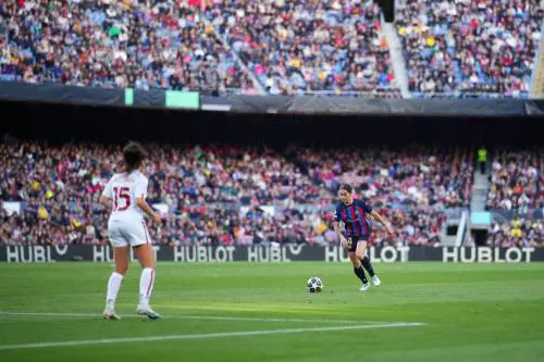 Mapi Léon nella cornice da brividi del Camp Nou (Uwcl, Twitter)