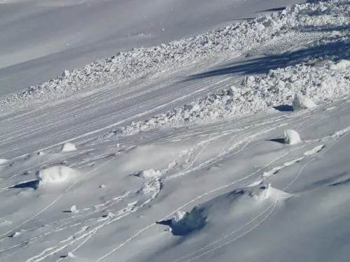 Alto Adige, escursionista muore travolto da una valanga