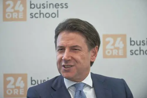 Conte molla la Schlein in odore di ko alle urne "Il M5s correrà da solo"