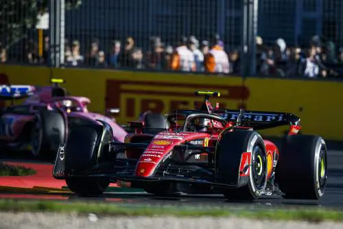 "Siamo stati derubati...". Furia Sainz dopo il disastro Ferrari in Australia