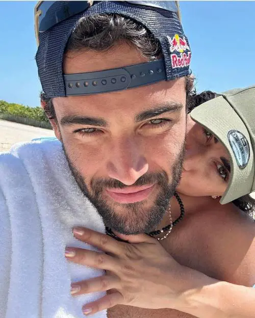 Melissa Satta e Berrettini escono allo scoperto a Miami. Polemiche sulla forma del tennista