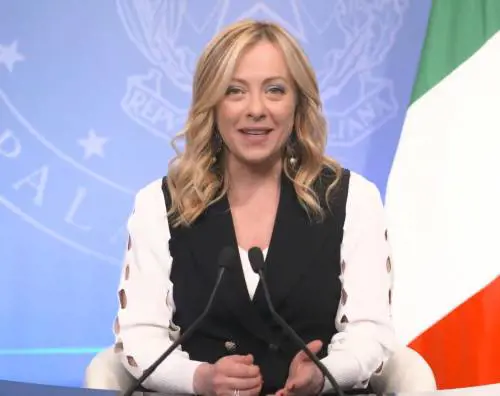 Meloni: "Basta allarmismi sul Pnrr". E smentisce la linea del Carroccio