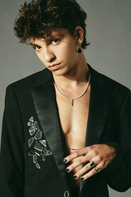 Le tentazioni "pop rock" di Luigi Strangis