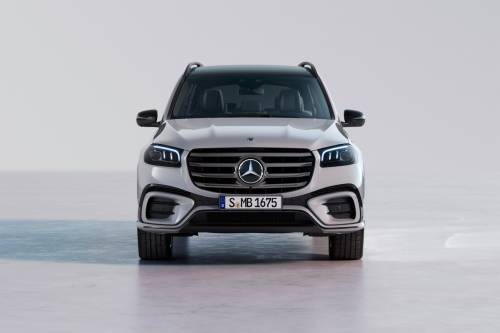 Mercedes-Benz GLS, l'ammiraglia SUV si rinnova