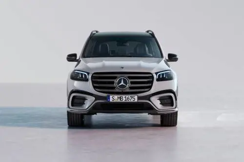 Mercedes-Benz GLS, l'ammiraglia SUV si rinnova