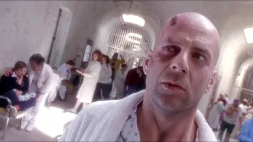 L'esercito delle 12 scimmie, ecco perché Bruce Willis si è tagliato lo stipendio