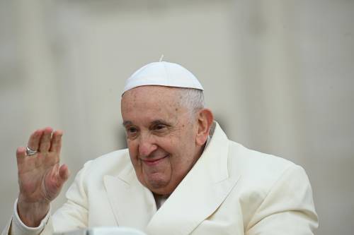 Papa Francesco: "Il sesso è dono di dio. Il porno? Una droga"