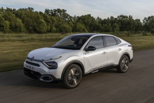 Le migliori auto da famiglia (anche ibride) sotto i 30.000 euro: guarda le foto