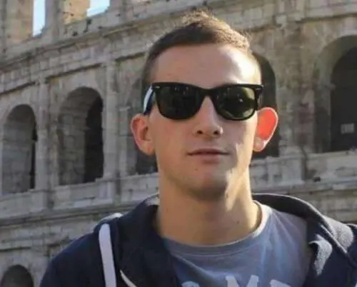 Offese al runner ucciso dall'orso: 18 indagati