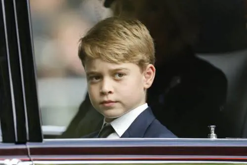 “Paggio del re”, il ruolo del principe George all’incoronazione di Carlo III