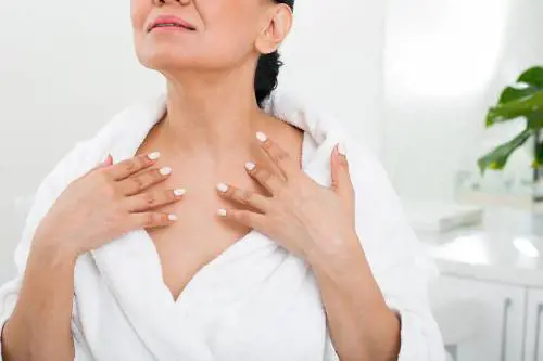 Come rassodare la pelle del corpo a 60 anni