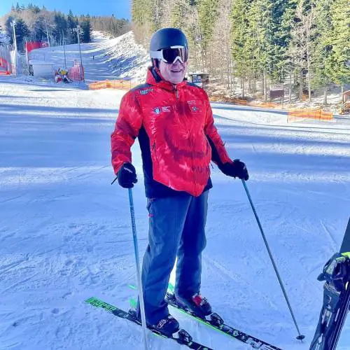 La foto pubblicata da Giani che ha scatenato i commenti degli utenti