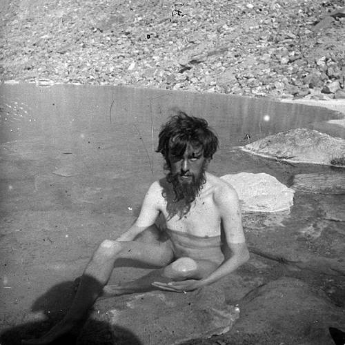 Aleister Crowley, stregone e 007
