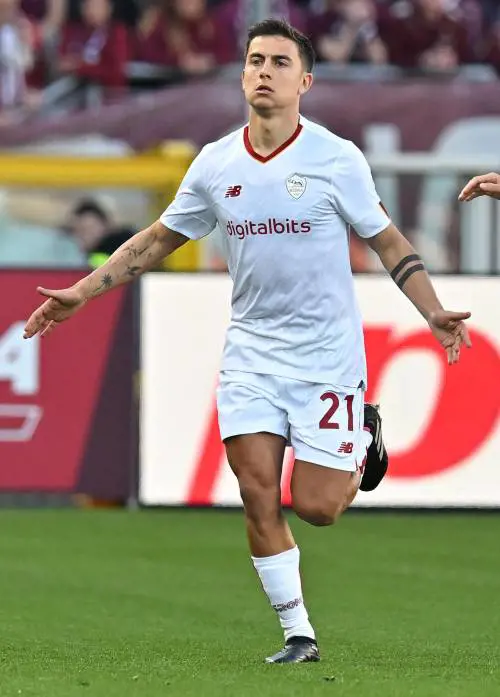 Basta Dybala: la Roma sorpassa Milano