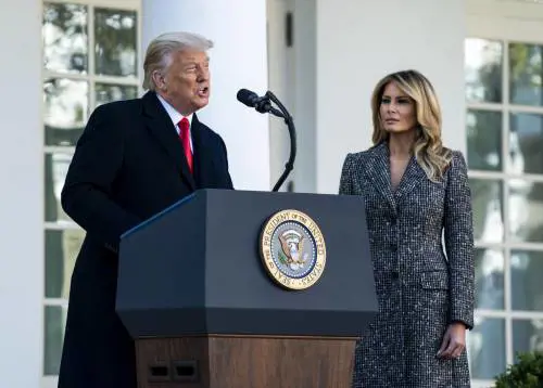 Melania, nuovo accordo con Trump