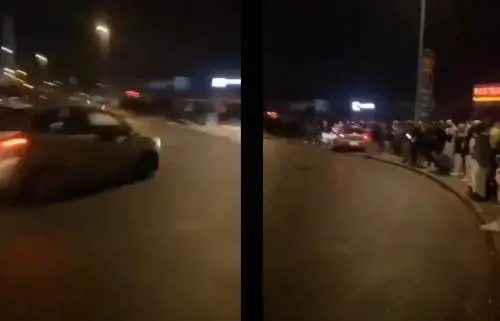 Auto sulla folla a Bordeaux: ferite sette persone