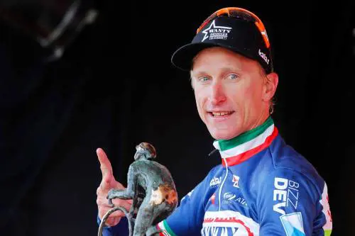 "Il ciclismo è cambiato: più attento ai particolari. L'Italia ha perso il treno"