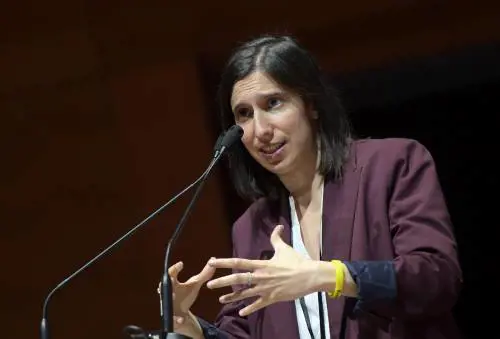 Schlein la spara enorme, figuraccia Burioni e Giletti: quindi, oggi...
