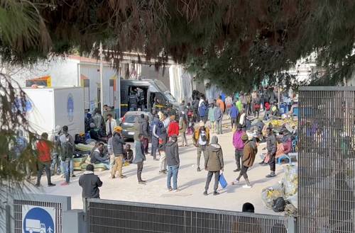 A Lampedusa è emergenza: il Viminale prepara 850 nuovi posti nell’hotspot